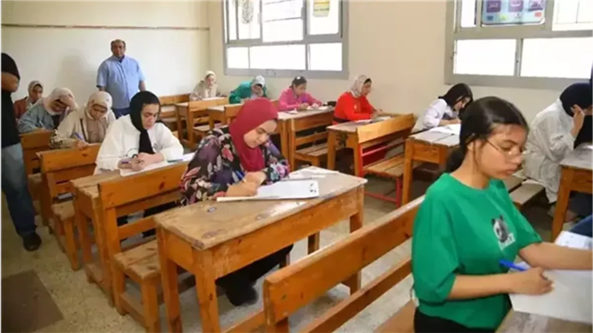 جداول امتحانات نوفمبر لطلاب صفوف النقل