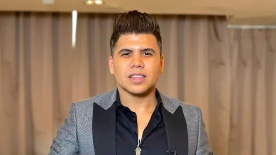 المطرب عمر كمال