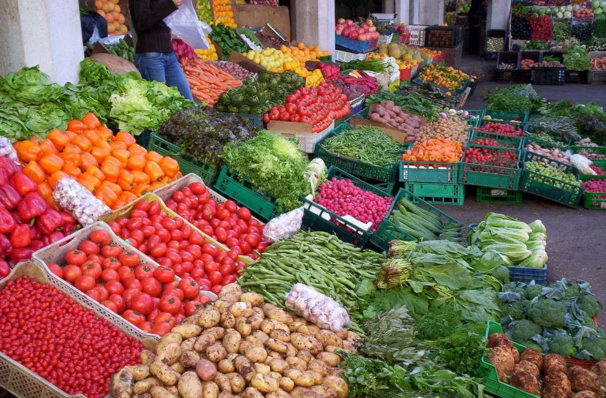 أسعار الخضروات والفاكهة اليوم