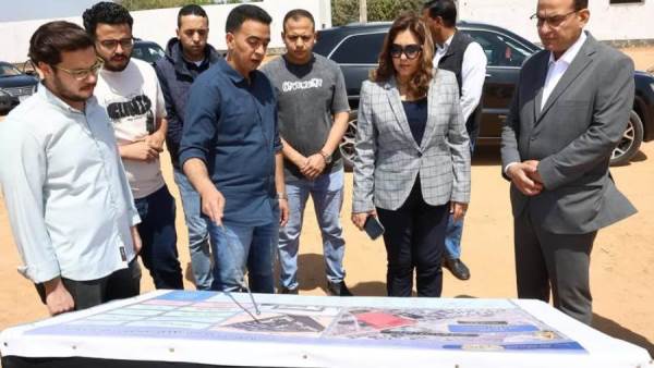 وزيرة الإسكان