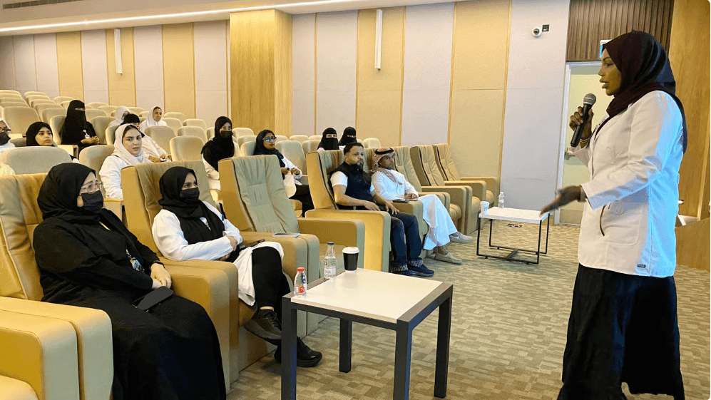 جدة السعودية تطلق برنامجًا جديدًا لتأهيل القابلات